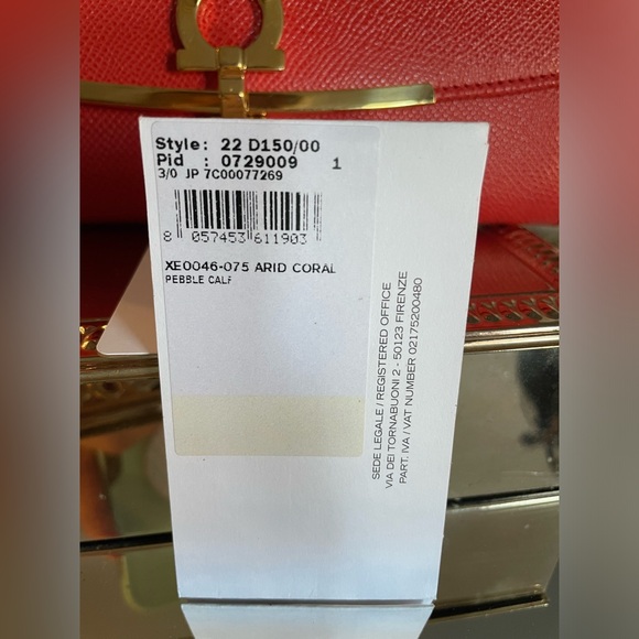 Salvatore Ferragamo Icona Clip Continental Wallet in Arid Coral - Picture 10 of 13